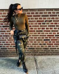 Olivia Blois Sharpe On Instagram In 2020 Blois Instagram Olivia
