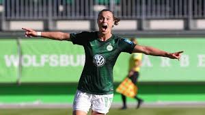 News spieltag tabelle tore karten zuschauer transfers. Frauen Bundesliga Vfl Wolfsburg Schiesst Fc Bayern Ab