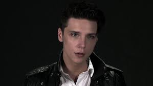 Colección de flor canonigo • última actualización: Black Veil Brides Andy Biersack Defends His Band Against Attacks From Other Musicians Blabbermouth Net