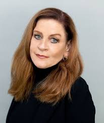 Michelle Weinhold's Instagram, Twitter & Facebook