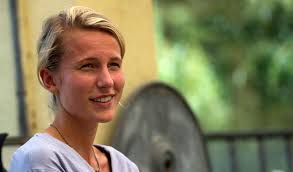 Sara wedlund estimated net worth, biography, age, height, dating, relationship records, salary, income, cars, lifestyles & many more details have been updated below. Sarah Lahti Jag Hanger Med Sa Lange Jag Kan Bauhaus Galan