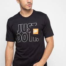 Ingin membuat desain pakaian anda sendiri dengan mudah? Tampil Gagah Dan Sporty Dengan 10 Rekomendasi Kaos Nike Keren Ini Yuk