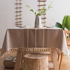 Amazon Com Shalinindia Impreso Mesa De Mantel De Mesa Polysateen Impresa Digitalmente Rectangular Cubierta De Tela P In 2020 Table Cloth Table Covers Table Top Decor