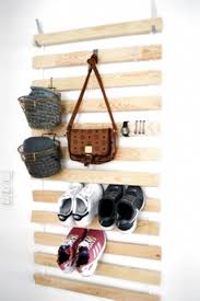 Den Flur Fur Haken Ikea Korben Mehr Mit Ohne Schuhe Stauraum Und Viel Ohne Schuhe Mit Mehr Haken Und Korben Viel Stauraum Fur Den Flur Ikea H In 2020 With Images