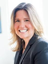 Kim Linthicum's Instagram, Twitter & Facebook