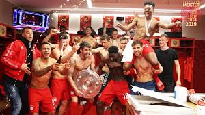 With nelson semedo closing in on a move to wolves. Trophy Handover Beer Showers Locker Room Party Fc Bayern Championship Celebration 2019 Youtube