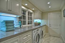 Laundry Room Cabinets Things To Know Avec Images Maison Design Buanderie Amenagement De Piece