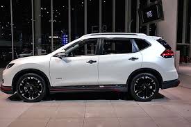 Nissan Expands Nismo Lineup Makes Rogue Look Quicker W Video Carscoops In 2020 Nissan Nissan Xtrail Nissan Rogue