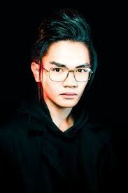 Felicia Jeffries's Instagram, Twitter & Facebook