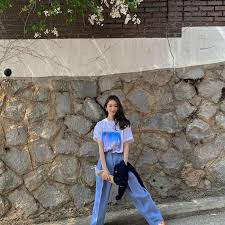 She is known for the 2014 television drama schoolgirl detectives and true beauty. Kang Min Kyung S Off Duty Artist Look On Instagram Is So Refreshing Inkistyle
