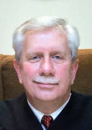 Tal Baggett gets an opponent for District Court judge seat