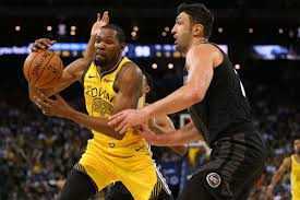 Detroit pistons center andre drummond (0) shoots as golden state warriors forward kevon looney (5) defends during the first half of an nba basketball game, saturday, dec. Pistons Vs Warriors Final Score Warriors Shot Making Too Much For Pistons To Handle Detroit Bad Boys