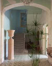 Cyperus Papyrus Brings New Elegance To Classic Interiors In The Green Gallery Issue 16 Floraissance Classic Interior Beautiful Interiors Glass House