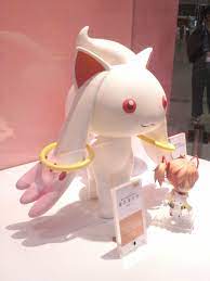 等身大キュウべえのソフビフィギュアがグッドスマイルカンパニーから登場 - GIGAZINE