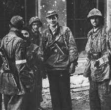 Powstanie warszawskie (polish for warsaw uprising) is a second studio album released in march 2005 by polish band lao che. Powstanie Warszawskie 1 Sierpnia 2 Pazdziernika 1944 Twojahistoria Pl