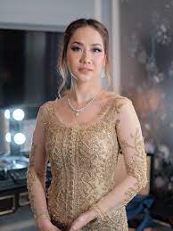 Bunga citra lestari, also known as bcl, is an indonesian pop singer and actress. Sebelum Meninggal Dunia Ashraf Sinclair Beri Kado Yang Tak Biasa Di Ulang Tahun Bunga Citra Lestari Showbiz Liputan6 Com