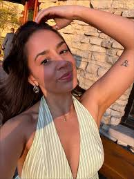 Female roommates wanted in Lincoln Park