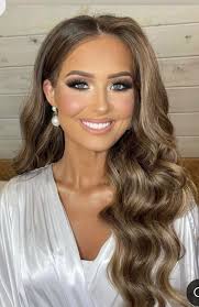 Who is a skilled wedding makeup artist in Biloxi?