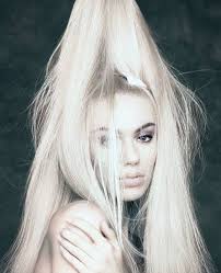 Frauen Frisuren Kollektion VK von Karmen Ramirez und Veronica Calpa