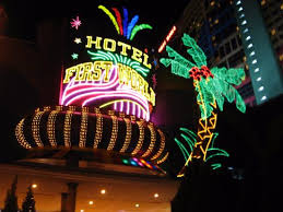 A large portion of the area is located in the state of pahang. Entrance Night Picture Of First World Hotel Genting Highlands Tripadvisor