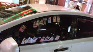 The best 4k hd car wallpapers of supercars, hyper cars, muscle cars, sports cars, concepts & exotics for your desktop, phone or tablet. Just Parked In Dubai For A Few Minutes Got Back To Find Window Peppered With Massage Parlor Cards 9gag