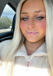 Taylor Hamrick's Instagram, Twitter & Facebook