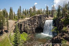 The mandatory shuttle is operated by eastern sierra transit and boards at mammoth adventure center. Hiking To Rainbow Falls Devil S Postpile And Red S Meadow Via Devils Postpile Trail California Through My Lens