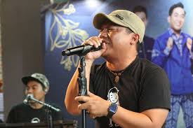 Request chord services , organizes chords collection. Lirik Dan Chord Lagu Aku Bukan Bang Toyib Dari Wali