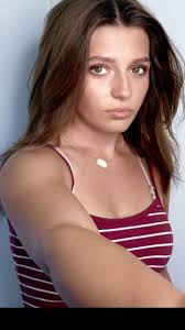 “Avah’s ready for back-to-school with her butterfly bangs and glowing  little face 🌸🦋✨ I added bronzer to her cheeks and eyelids, soft dark  brown eyeshadow as eyeliner, and a touch of mascara for a ...