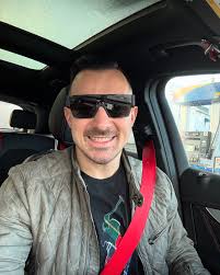 Mando Sallavanti III, CFP®, CEPA (@moneywithmando) · Instagram 照片和视频