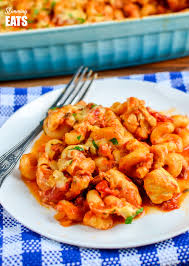 I mean what's not to like about a big bowl of pasta accompanied with chunks of meaty chicken and delicious chorizo? Chicken Bacon And Tomato Pasta Bake Slimming World Slimming Eats