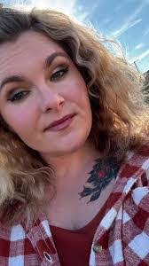 Chelsea Raska's Instagram, Twitter & Facebook