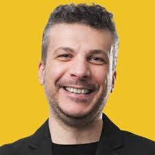 Cari Smart's Instagram, Twitter & Facebook