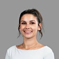 Elizabeth Knipe's Instagram, Twitter & Facebook