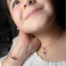 Amazon.com: The Memory Building Company Ballerina Musical Jewelry Box,  Classic Melody, Storage Organizer Kids Ages 6-12, Wood Construction w/ 2  Compartments : Clothing, Shoes & Jewelry