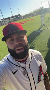 ¡El de 🏡 reportándose a #SpringTraining! , Mucho éxito esta temporada,  Emmanuel. 🐙, #NoEsLaFlechaEsElIndio