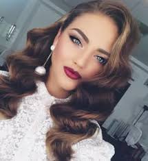 Melina Chavez (cheekychavez)