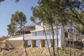 Terrain plus maison a construire. 111 Maisons Sur Terrain En Pente Meilleurs Exemples De Maisons Sur Une Colline 333 Images Artfacade