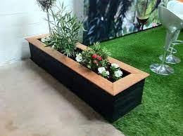 À fleur de bois, shawinigan. Bac A Fleurs En Palettes Lawn Decor Concrete Crafts Outside Patio