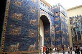Berlin Private Skip-The-Line Neues and Pergamon Museum Tour 2022
