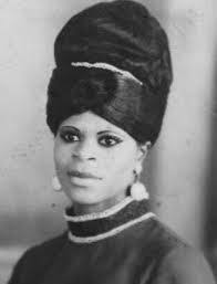 Alice Lumpkin's Instagram, Twitter & Facebook