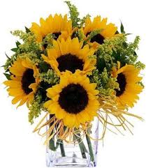 50 Beautiful Fall Wedding Bouquets With Sunflowers Ideas Sunflower Arrangements Fall Floral Arrangements Sunflower Centerpieces