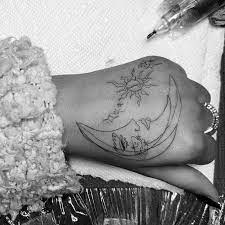Pin By Nour On Ariaɴa Celebrity Tattoos Classy Tattoos Best Celebrity Tattoos