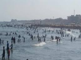 فسحة العيد بجنيه في دمياط وشواطئ رأس البر تجذب روادها مصراوى