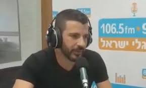 הקומיקאי ליאור שליין עשה קריירה מחשיפת שקרים של פוליטיקאים ואישי ציבור. ×œ×™××•×¨ ×©×œ×™×™×Ÿ