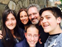 Conozcan a la familia 😊 @flor_derodas Lilan, Florencia, Patricio y Lían