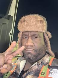 Good afternoon all yeah my name is Todd and when I started trucking I took  a road test in Volkswagen lol.. I started driving back in 1980 old school  drivers we had