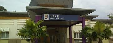 Time tu uitm kampus 2 baru sahaja di buka dan kiranya batch kami lah orang yang pertama yang mendiami kolej tersebut. Uitm Samarahan 1 Subvenues