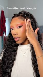 This is such a cute and easy way to spice up your hair  🥰#rubberbandhairstyle