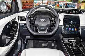 Creta interiors feature well cushioned and comfortable seats with optimum thigh and back support. 2020 Hyundai Creta Exclusive Walkaround Video